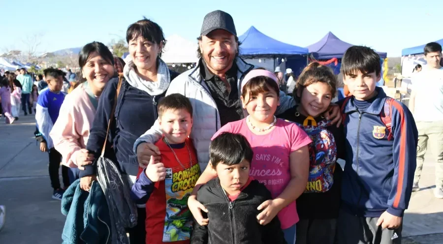 Día del Niño: Sáenz pidió cuidar a los chicos y acompañarlos para que “sueñen en grande”