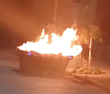 Se incendió un contenedor en Olavarría y Coronel Vidt