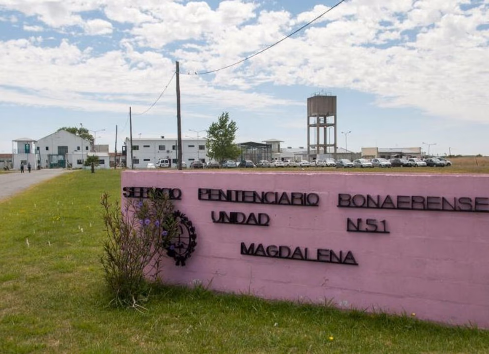 Torturas y abusos a presas en Magdalena: detuvieron a 15 agentes del Servicio Penitenciario Bonaerense
