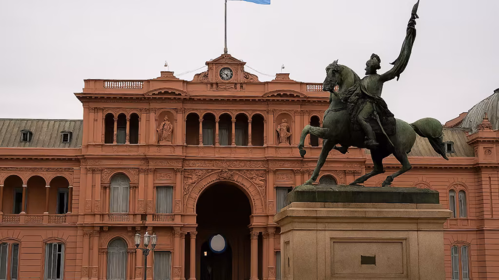 Operativo reelección 2027: el oficialismo afina su estrategia entre debates internos