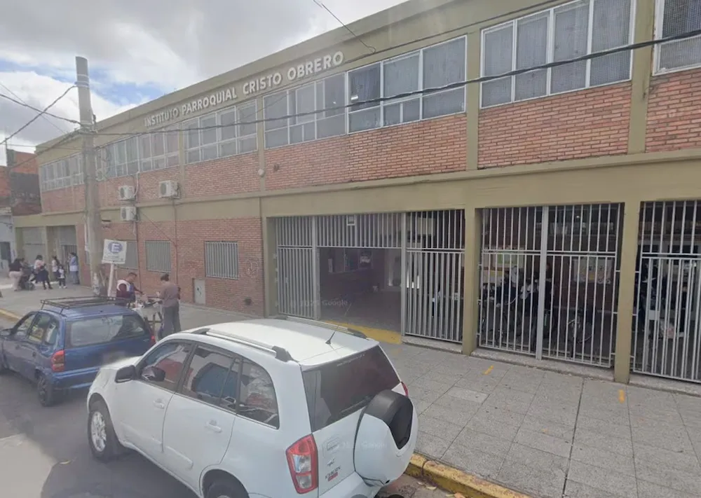 Temor: encontraron una bala y una carta con amenazas en una escuela y suspendieron las clases