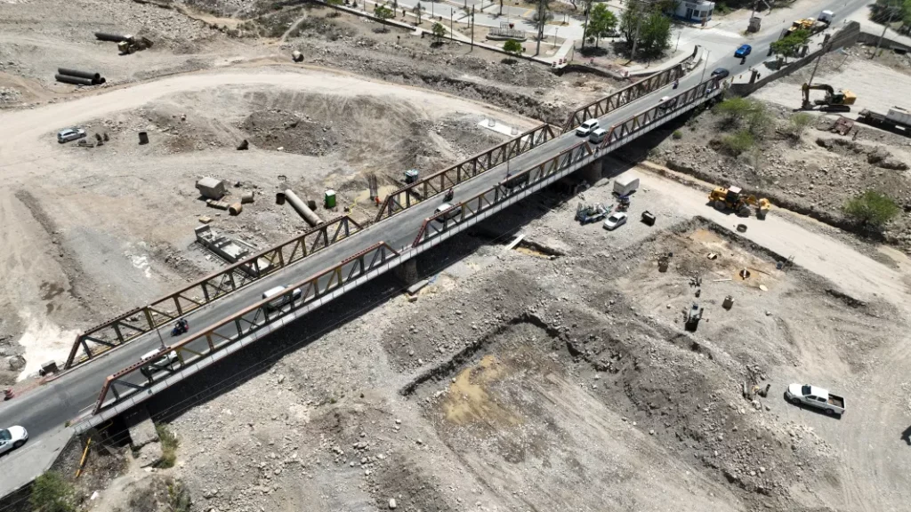 Corte del puente de Vaqueros: ya funcionan los desvíos y piden no estacionar en las calles alternativas