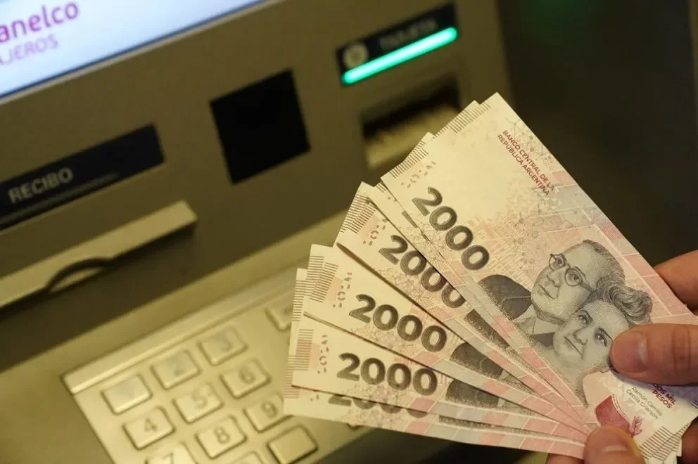 Sueldos de agosto: este lunes empieza el pago a la administración pública