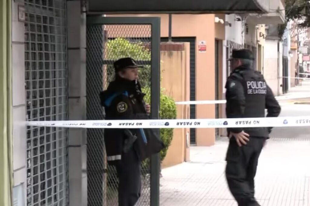 Femicidio en Devoto: mató a su esposa delante de sus hijos y fue detenido cuando intentaba fugarse