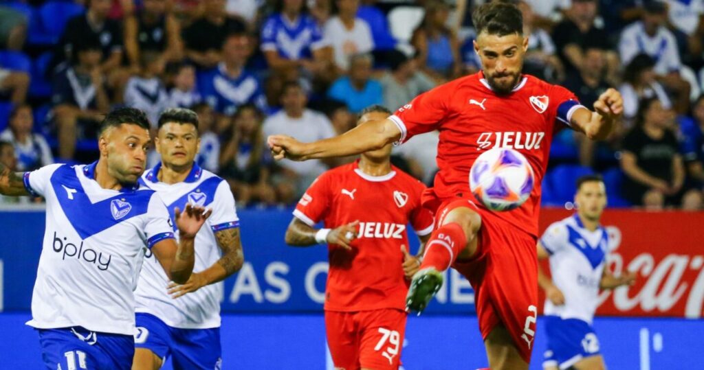 Vélez e Independiente se enfrentan en Liniers con puntaje perfecto en juego