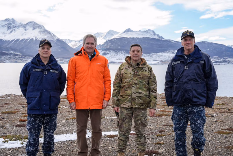 Malvinas: Quirno y Presti recorrieron en Ushuaia el predio donde se construirá la Base Naval Integrada