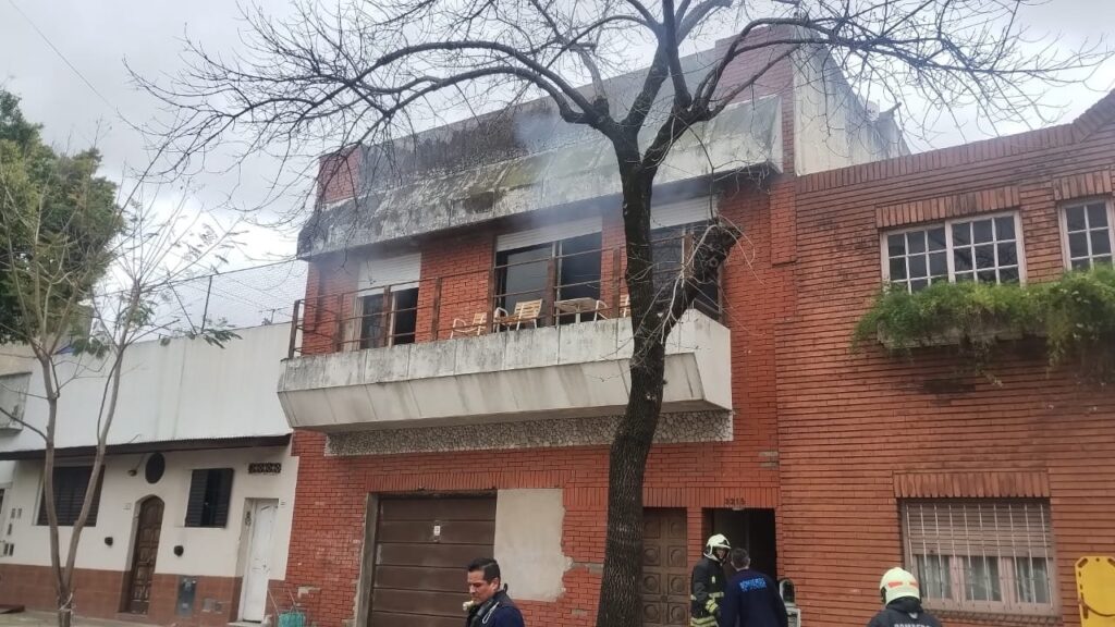 Murió una jubilada de 84 años en un incendio en CABA