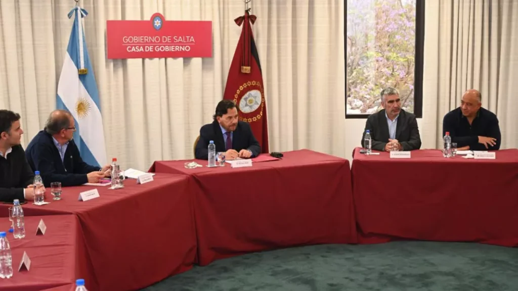 El Gobierno provincial confirmó el pago del aguinaldo y la reapertura de paritarias