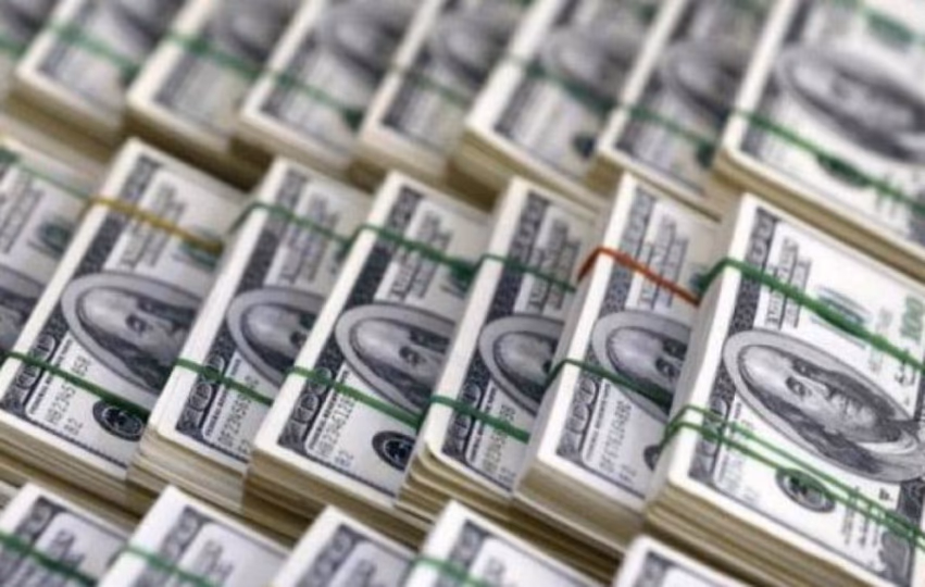 El dólar bajó en la última jornada de octubre