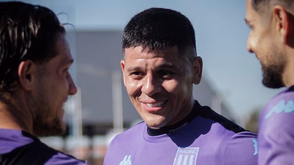 Marcos Rojo se fue de Racing y vuelve a Estudiantes: fue habilitado por la AFA y podrá jugar la Copa Libertadores