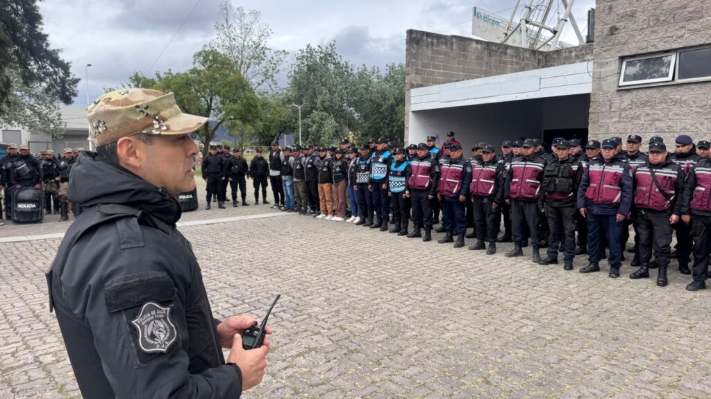 Operativo de seguridad por el partido entre Central Norte y Acassuso