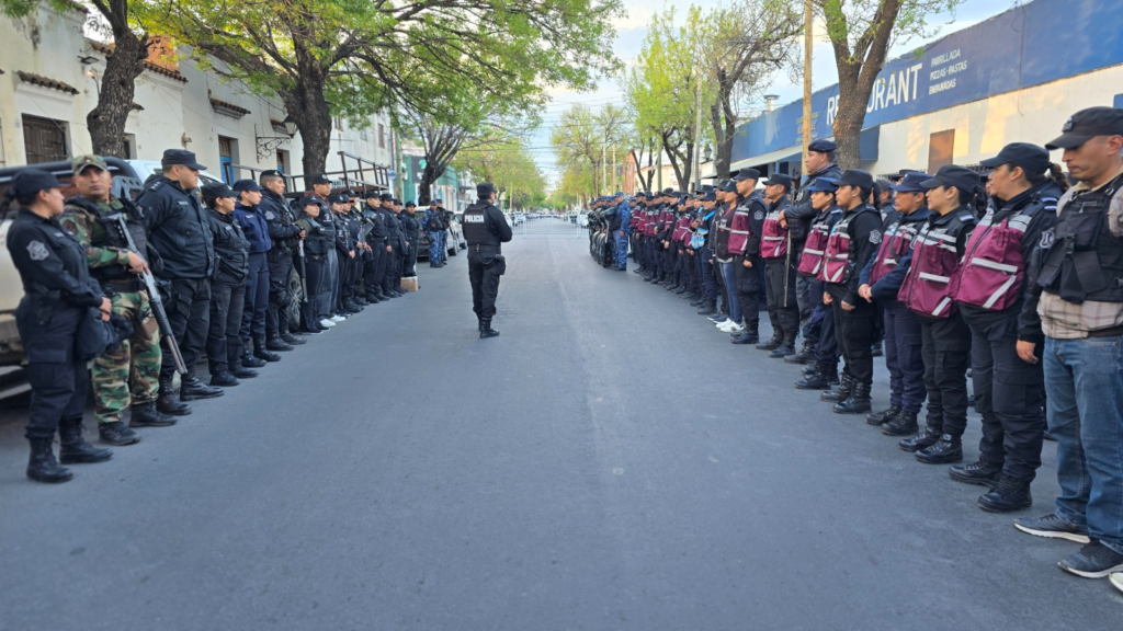 Operativo de seguridad por el partido entre Juventud Antoniana y Huracán Las Heras