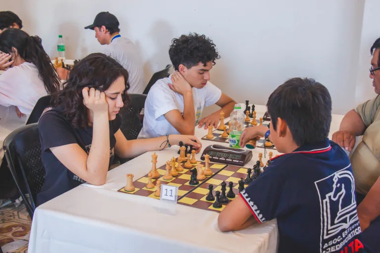 Torneo de ajedrez en el Dino Saluzzi